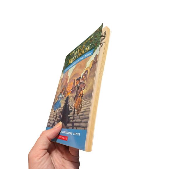 Magic tree house #24 earthquake in the early morning by Mary Pope Osborne - Picture 2 of 7